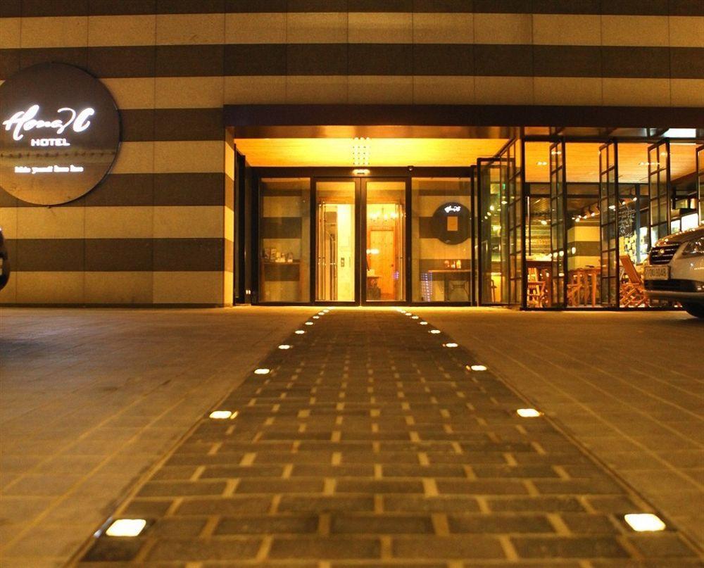 Hong C Hotel 江陵市 エクステリア 写真
