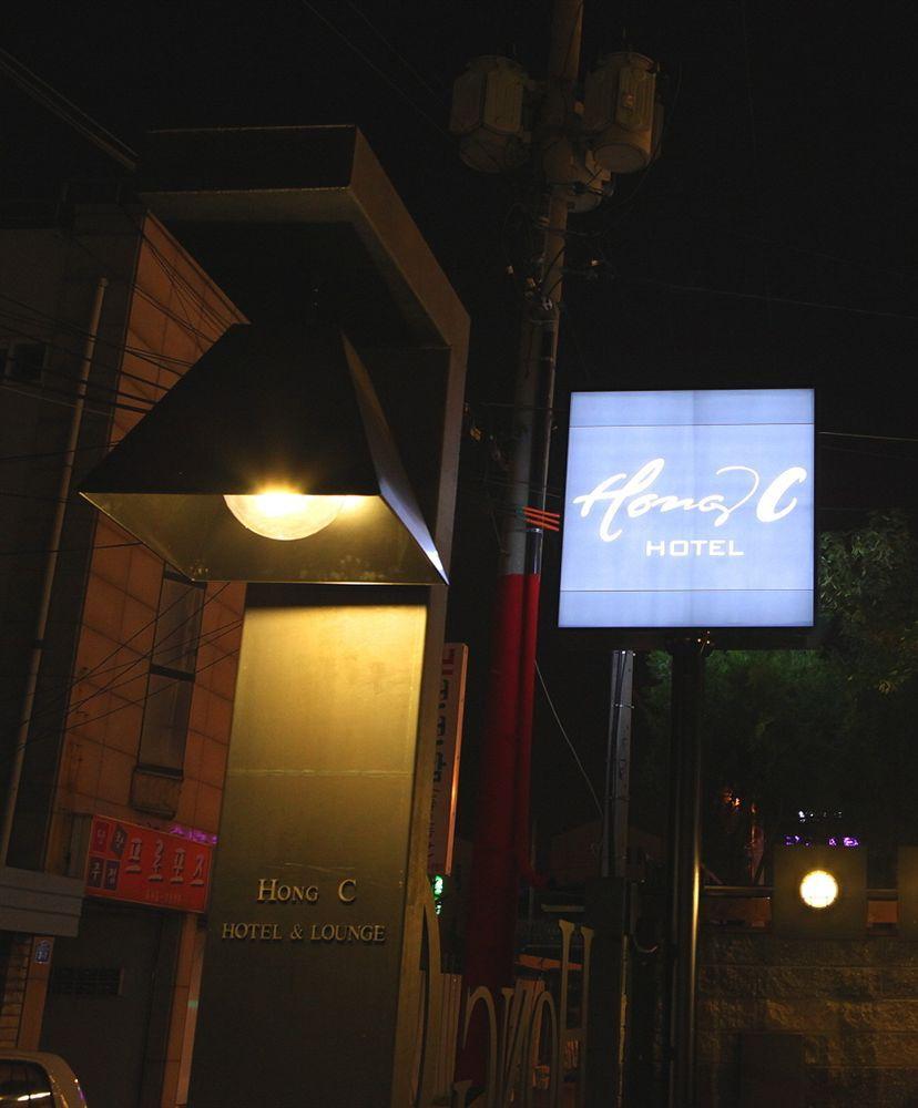 Hong C Hotel 江陵市 エクステリア 写真